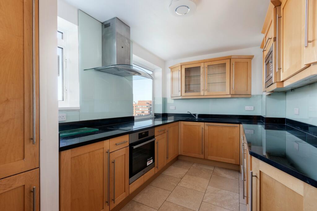 Hurlingham Court 91 