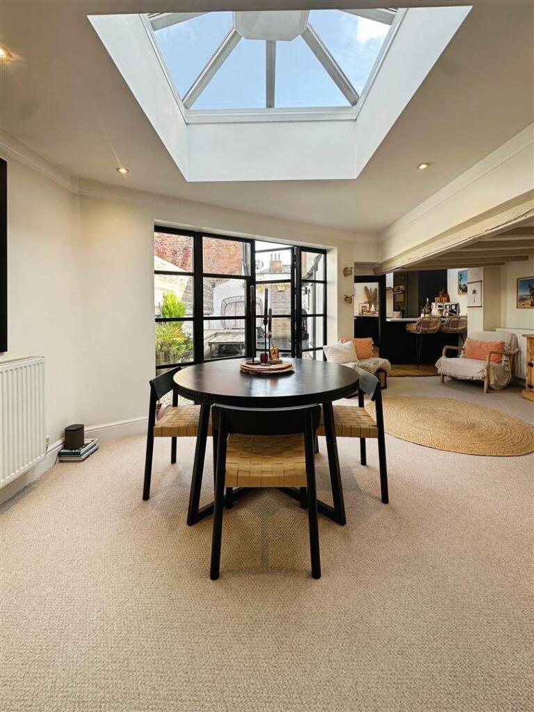 32305730--4029-9C32-9C9DD9DE6188-43241-00000C3CA81