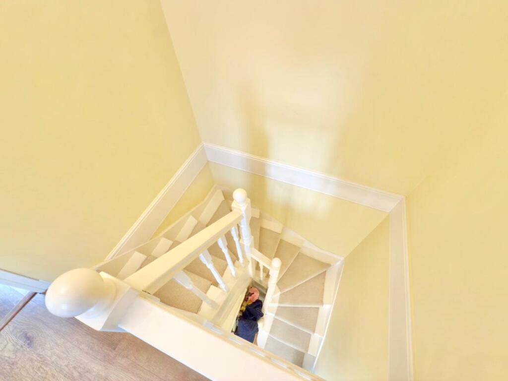 571ce370-657d-48bd-b887-4877ec803783.jpeg