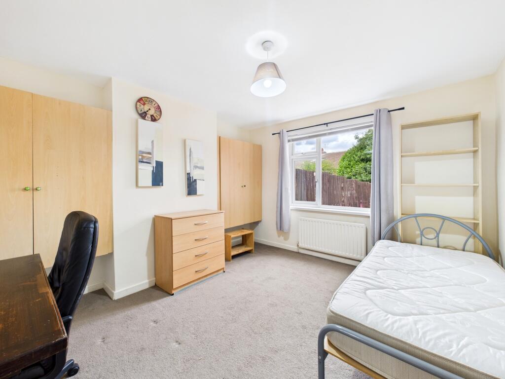 CAM05192G0-PR0130-STILL006