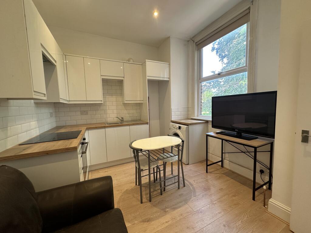 1 Bedroom on Eylewood Rd SE27