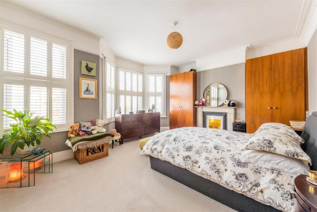 18 Newtown Road-19.jpg