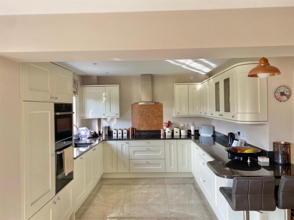 Kitchen / Diner / Breakfast Room