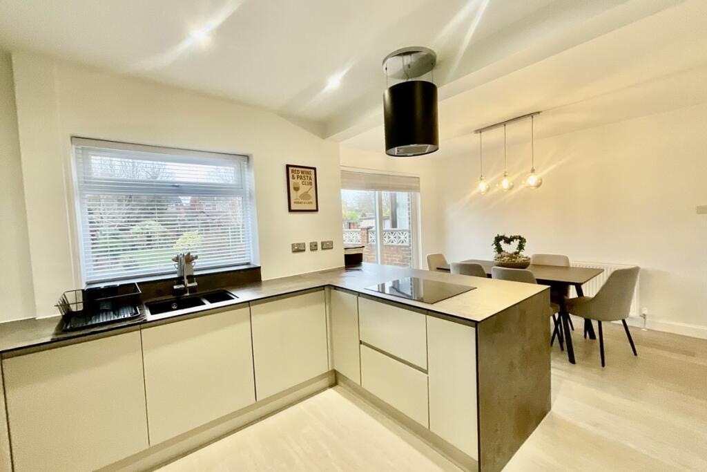 Kitchen Diner 