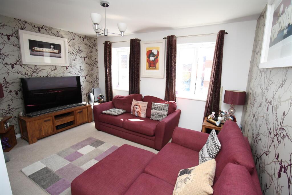 52 St Helena lounge c.JPG