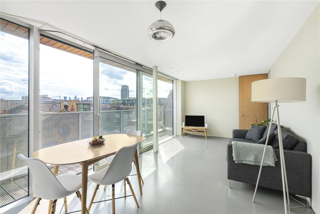 Reception/Kitchen