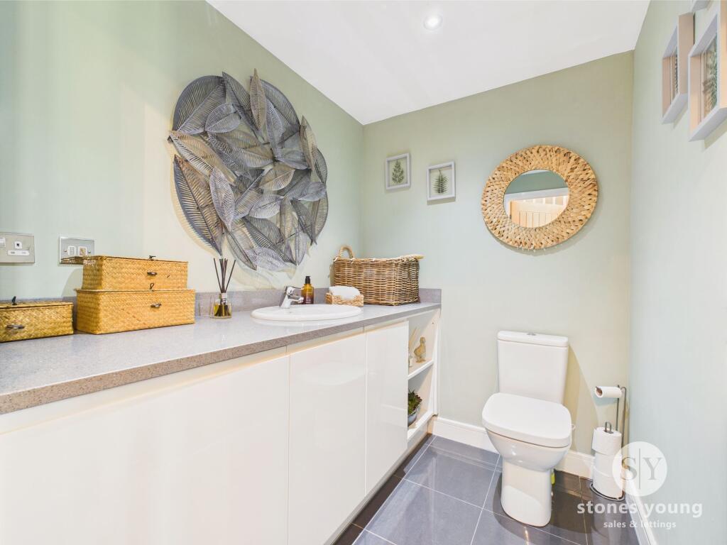 Utility &amp; Cloakroom