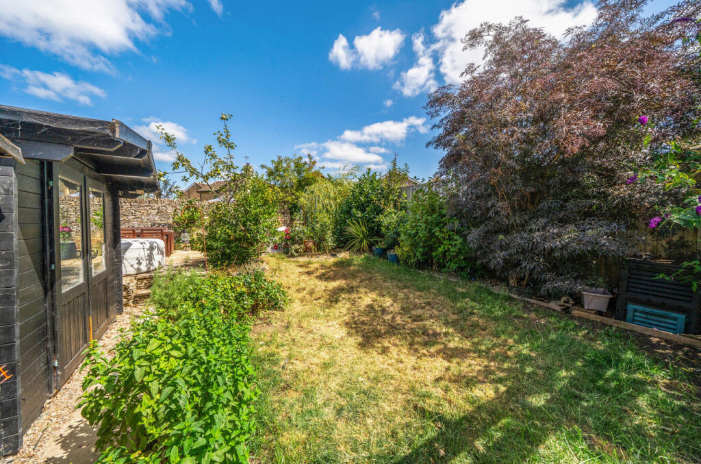 1319449-7-686cf13...