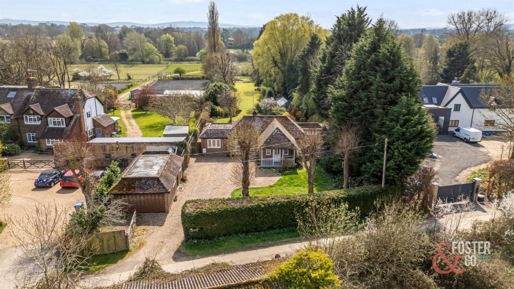 Wychwood Lane  River Mead Cottage-038.jpg