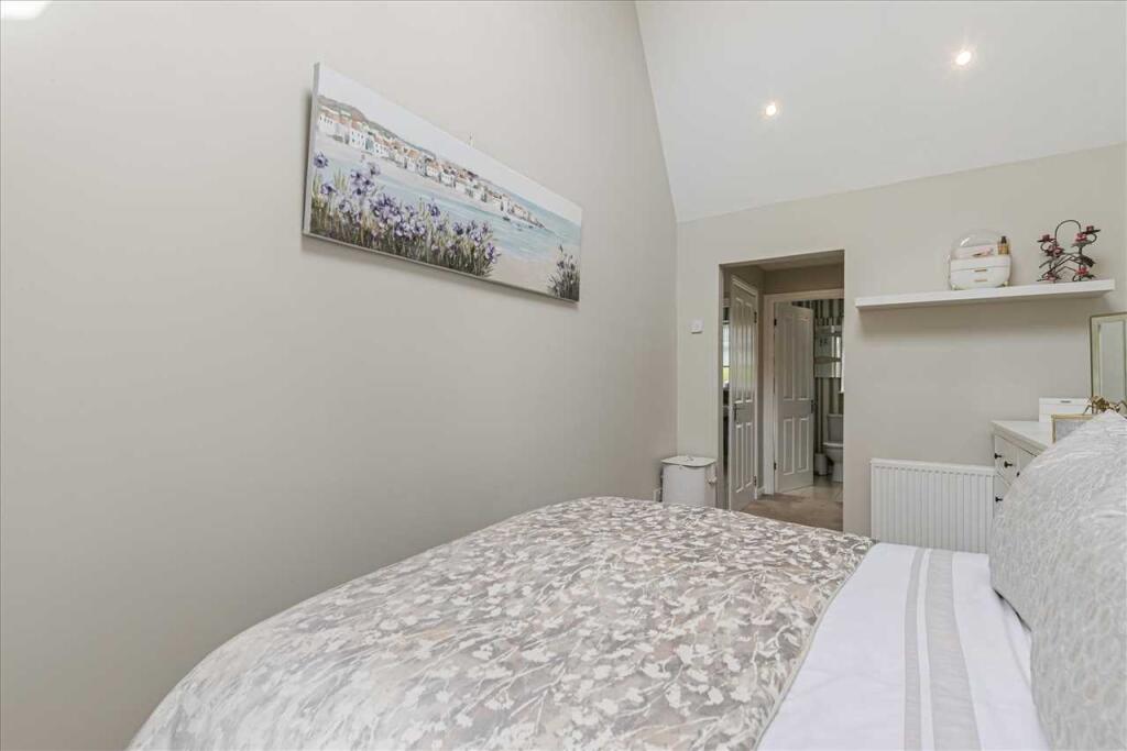 Bedroom One (2)