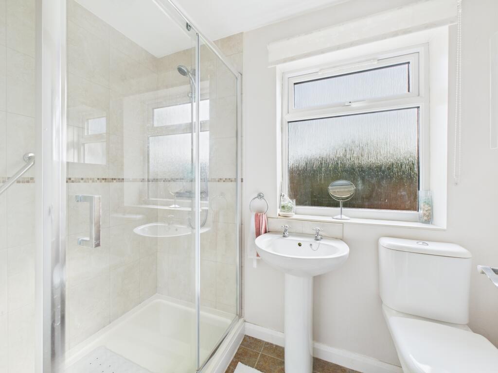 CAM04825G0-PR0006-STILL006