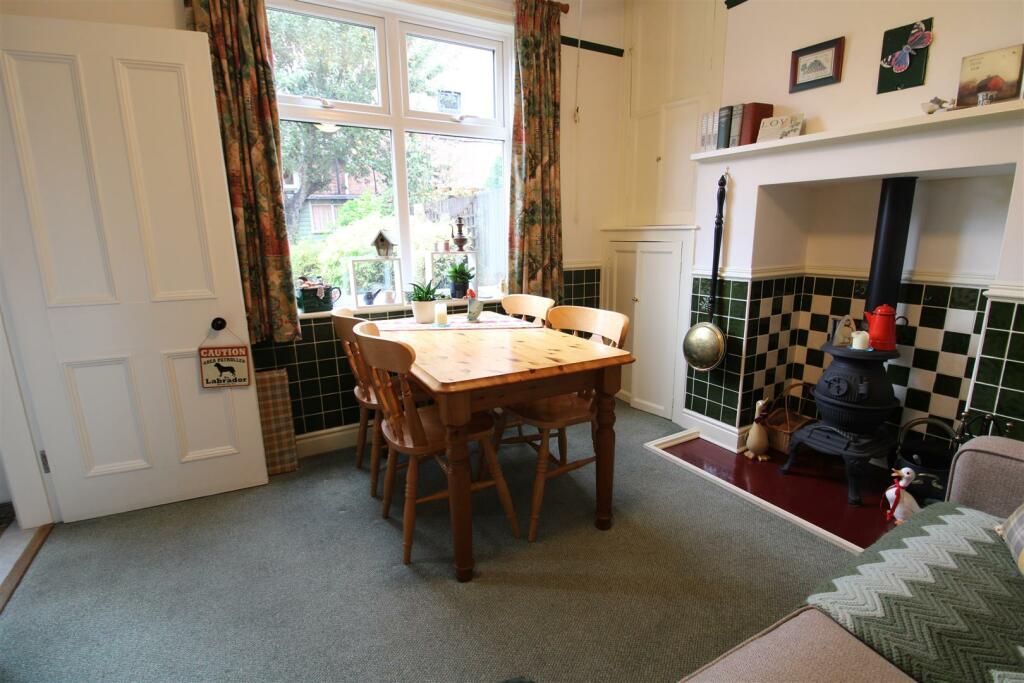 BREAKFAST ROOM