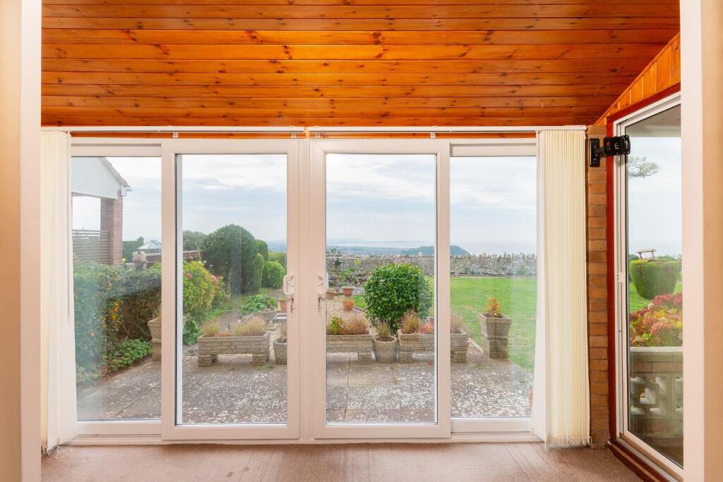 2D5HRCN - Conservatory B.jpg