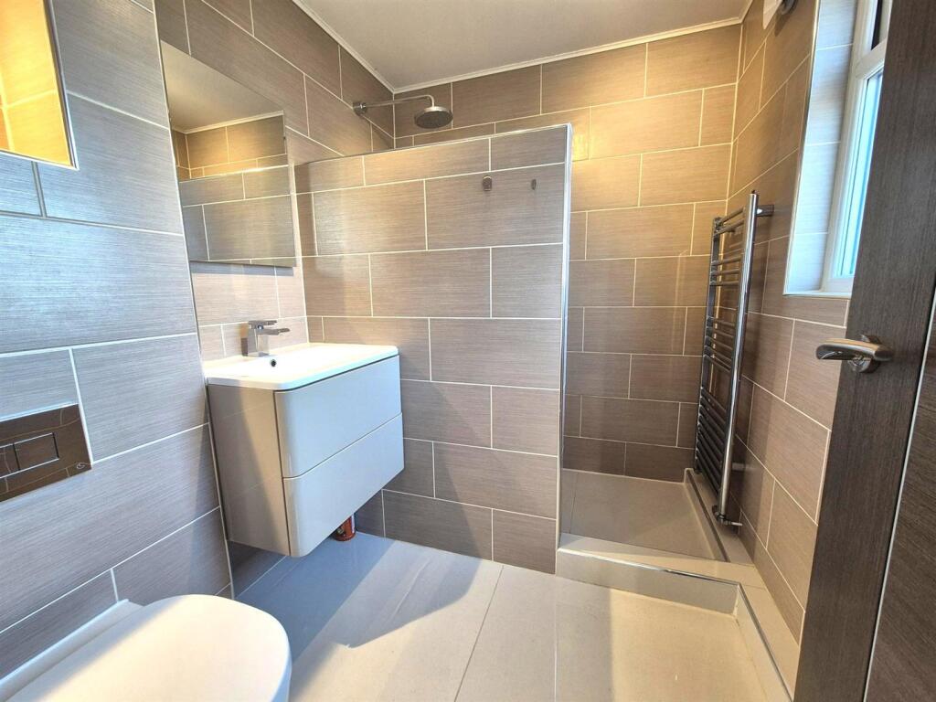 Ensuite Shower Room