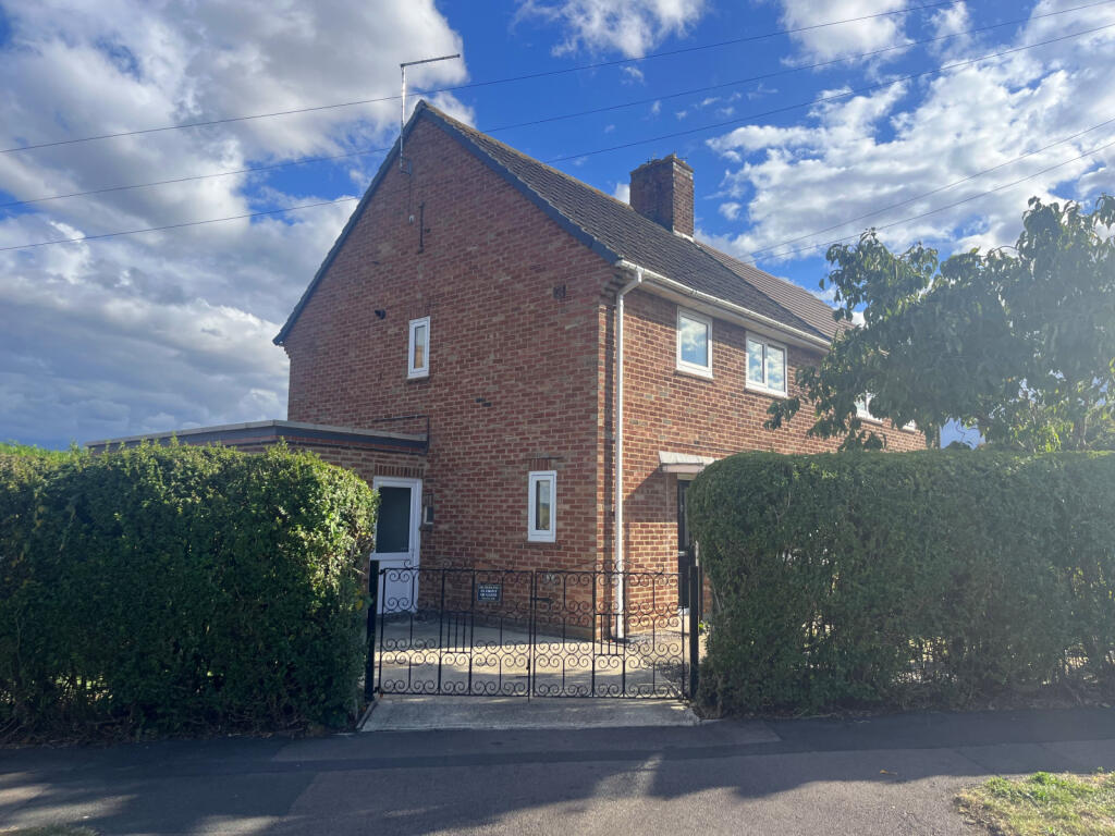 3 Bedroom Semi Detached for Sale