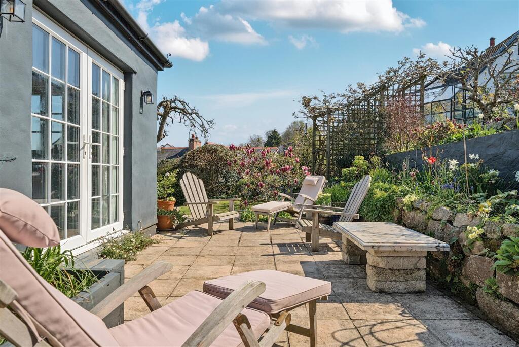 Upper Sun Terrace.jpg