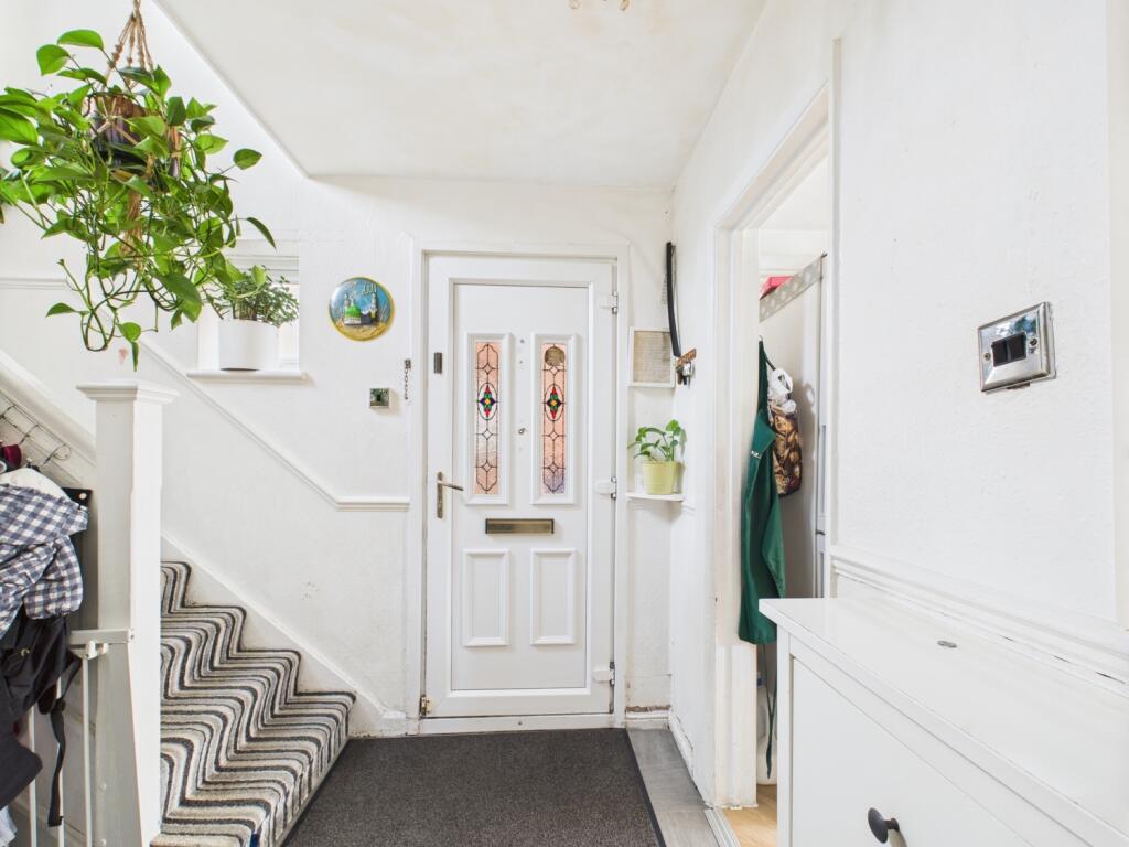 CAM03750G0-PR0059-STILL016