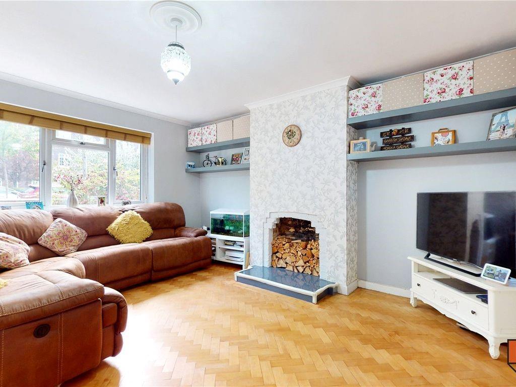 Living room 1.jpg