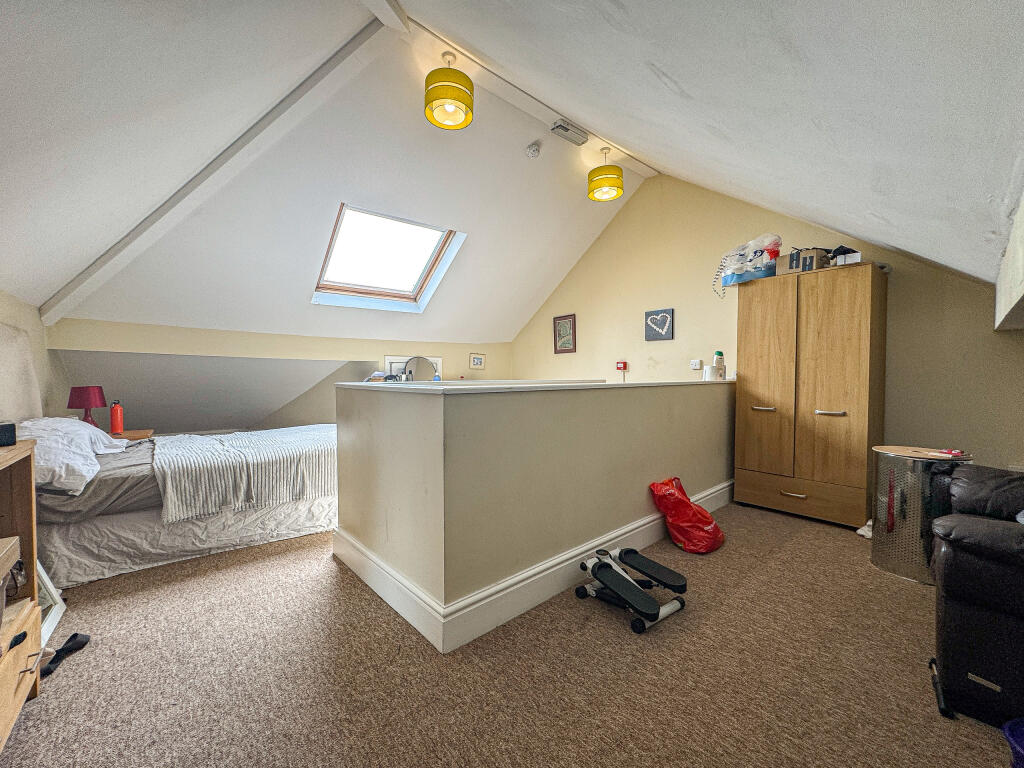 Bed 5 (2)