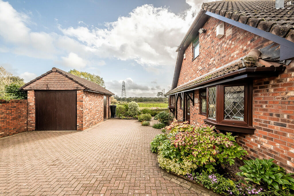 Coombe Cottage - ...