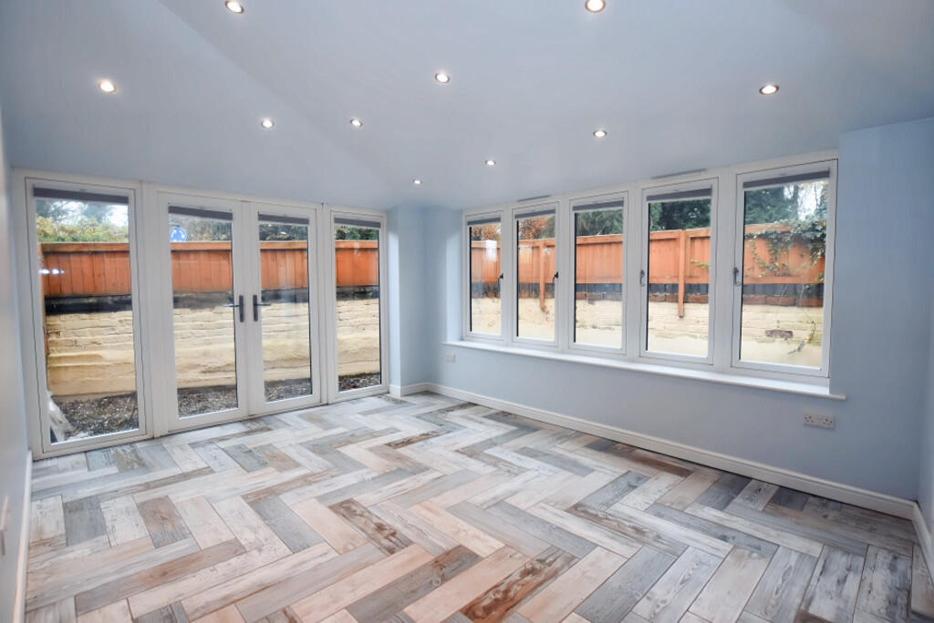 Gatrden Room