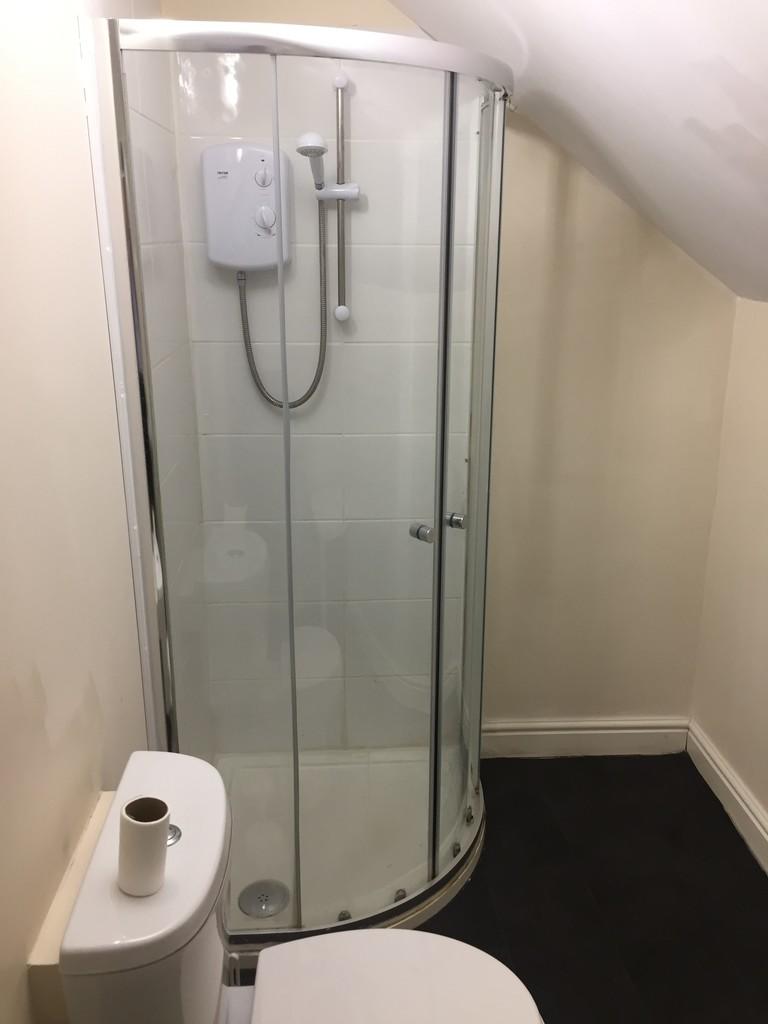 Room 4 En-suite