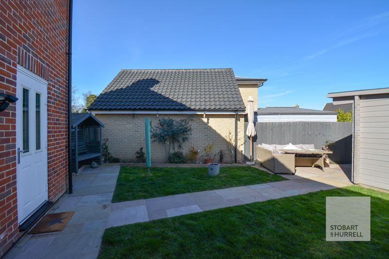 Lawn Garden 