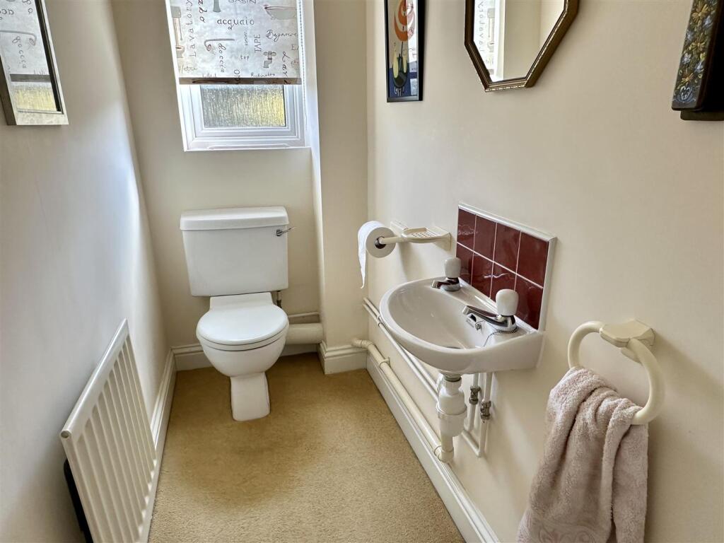 downstairs wc