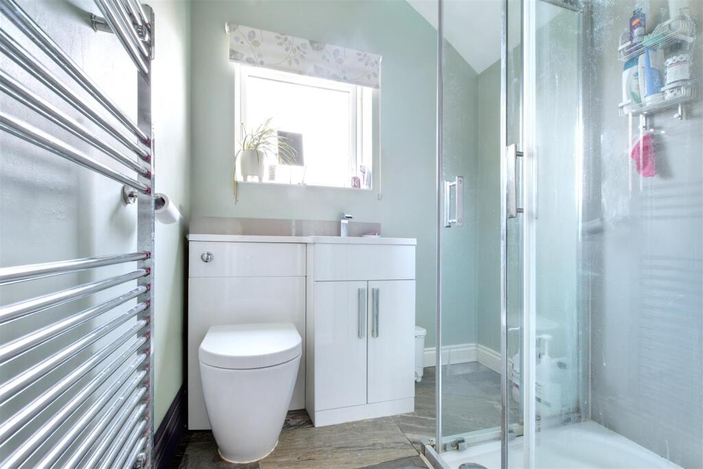 Shower Room_2.jpeg