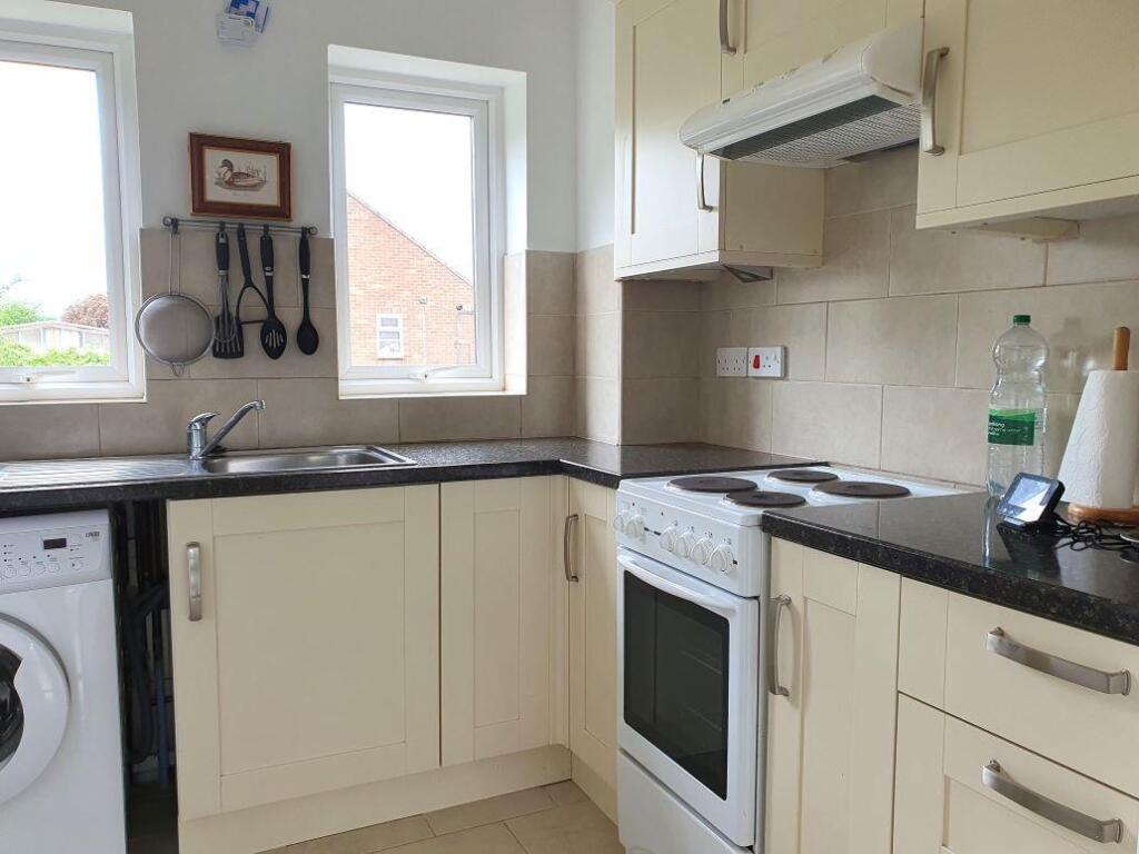 Kitchen units.jpg