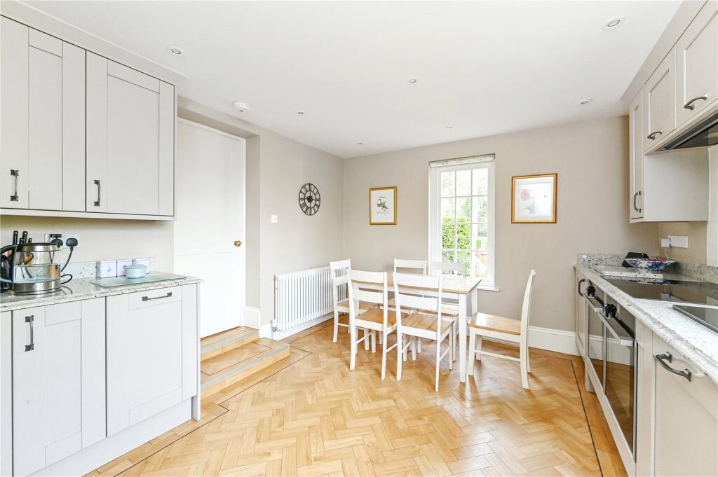 Kitchen / Breakfast