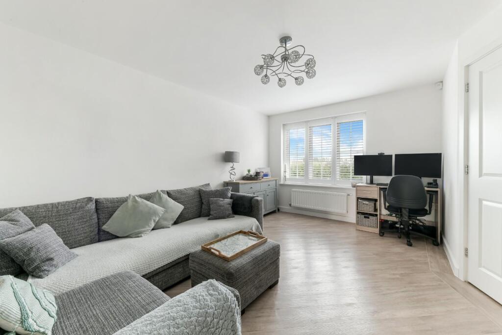 PRESTON MANOR ROAD (23).jpg