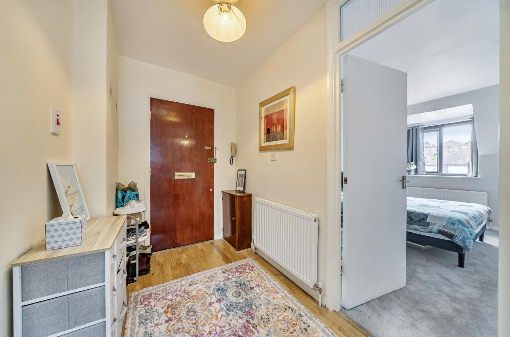 1330769-7-68838fc...