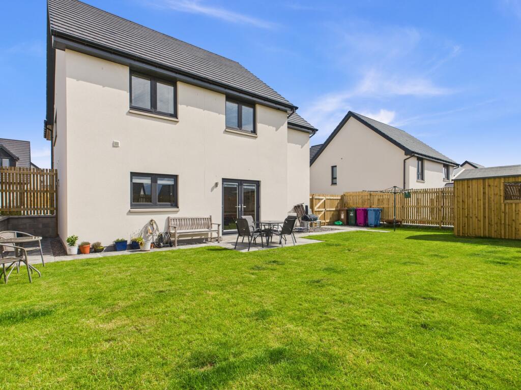 CAM03481G0-PR0111-STILL029