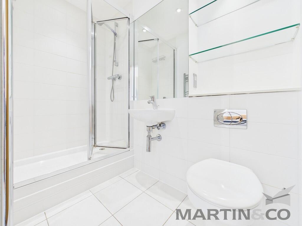 Bedroom 1 En-Suit...