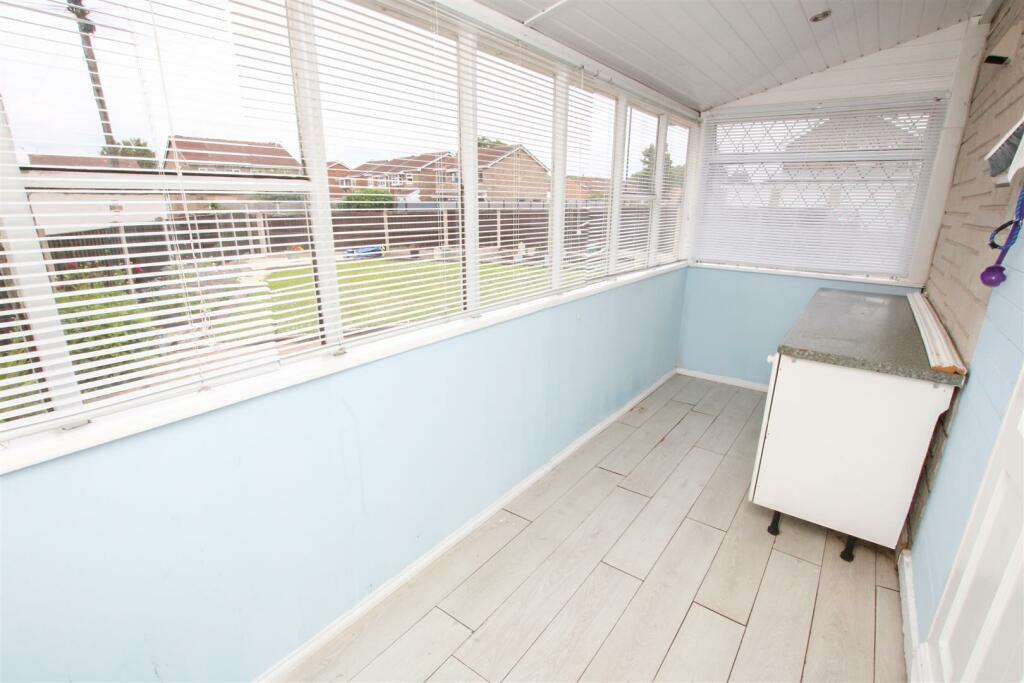 LEAN TO/ UTILITY ROOM