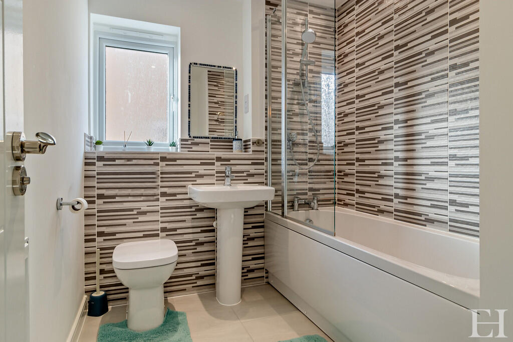 8633781-interior0...