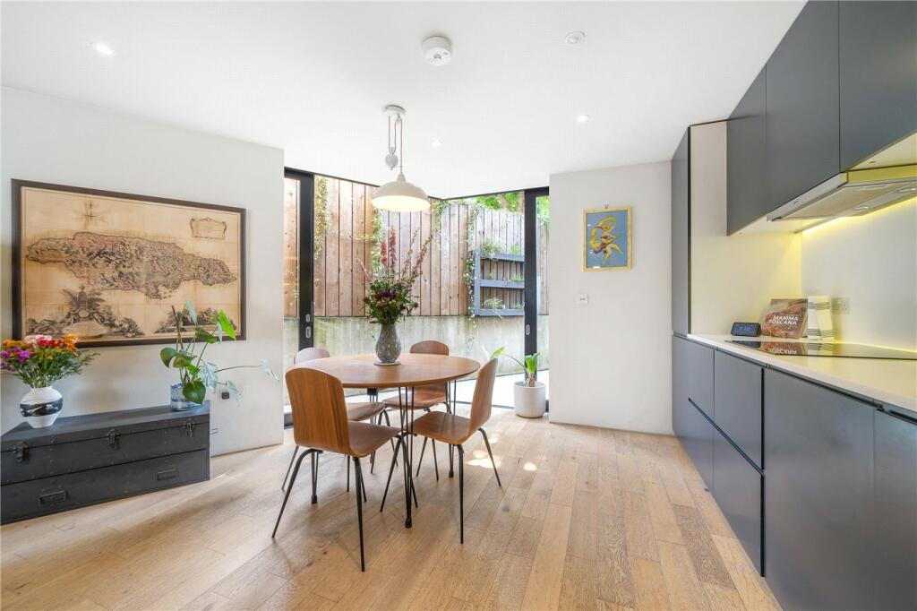 Kitchen/Reception P2