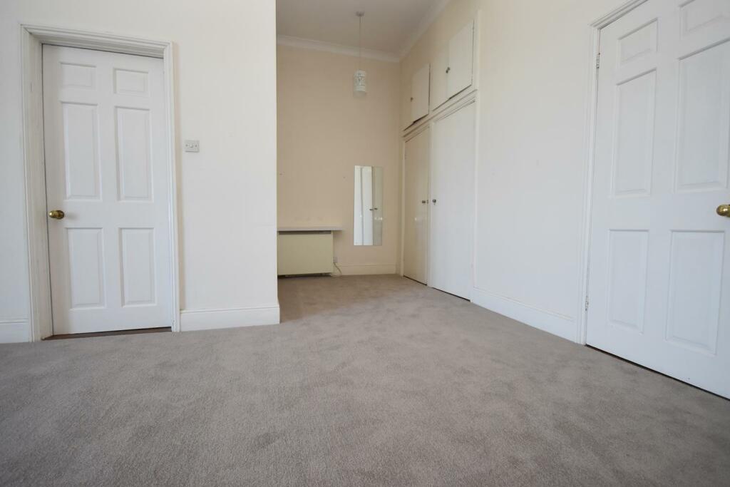 Dining Area.JPG