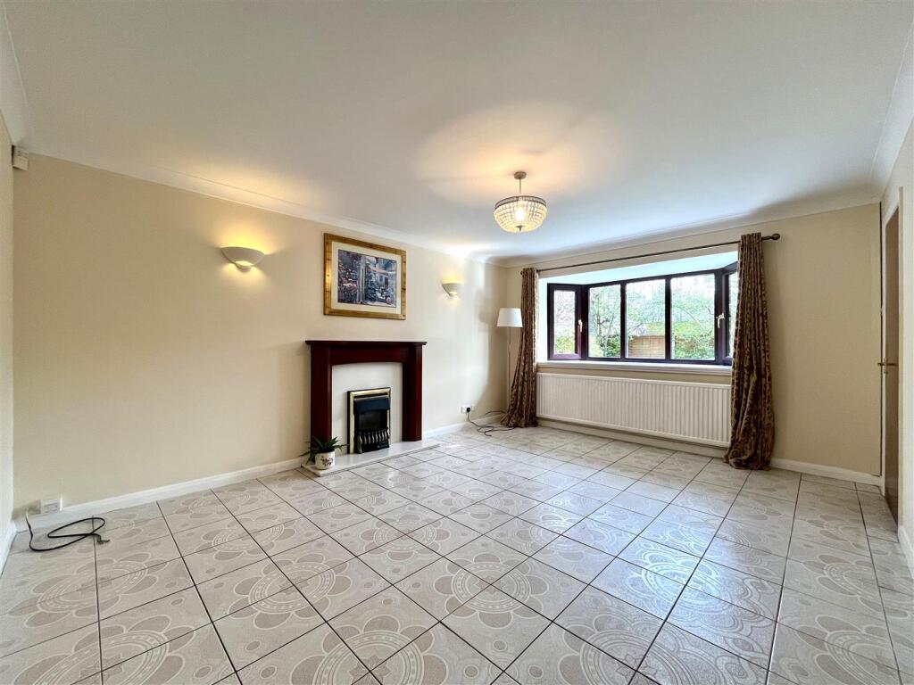 Living Room Aspect 2