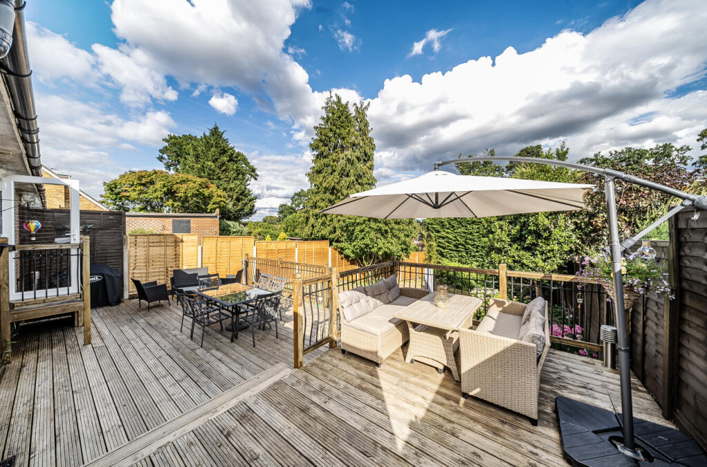 1321677-3-686e9d4...