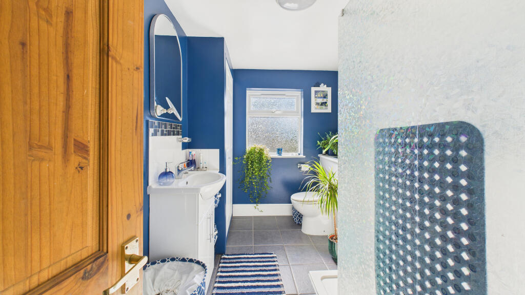 CAM04968G0-PR0072-STILL016