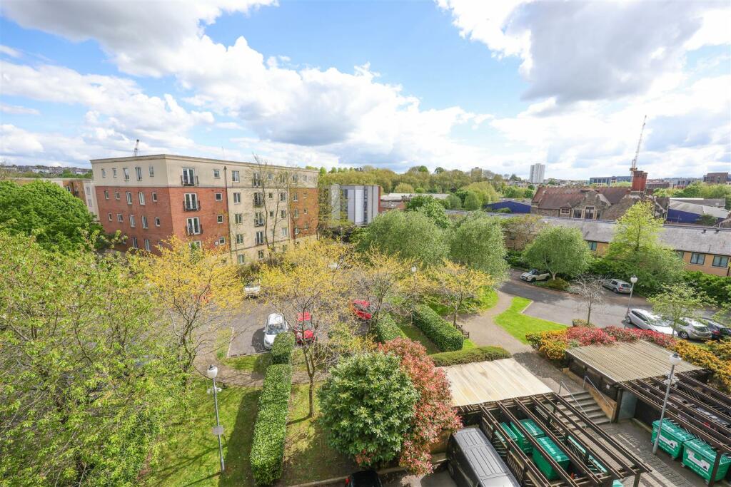 160 Squires Court 26.JPG