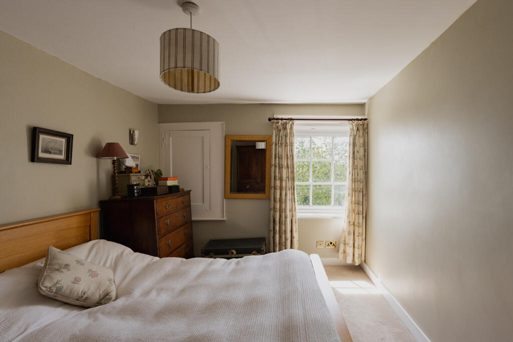 283235 - All Saints House, High Street, Stoke F...