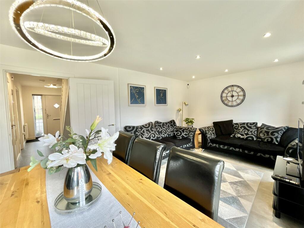 Kitchen/Diner/Family