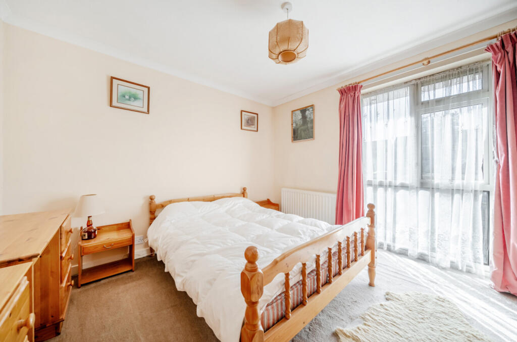 1348044-13-68baa6...