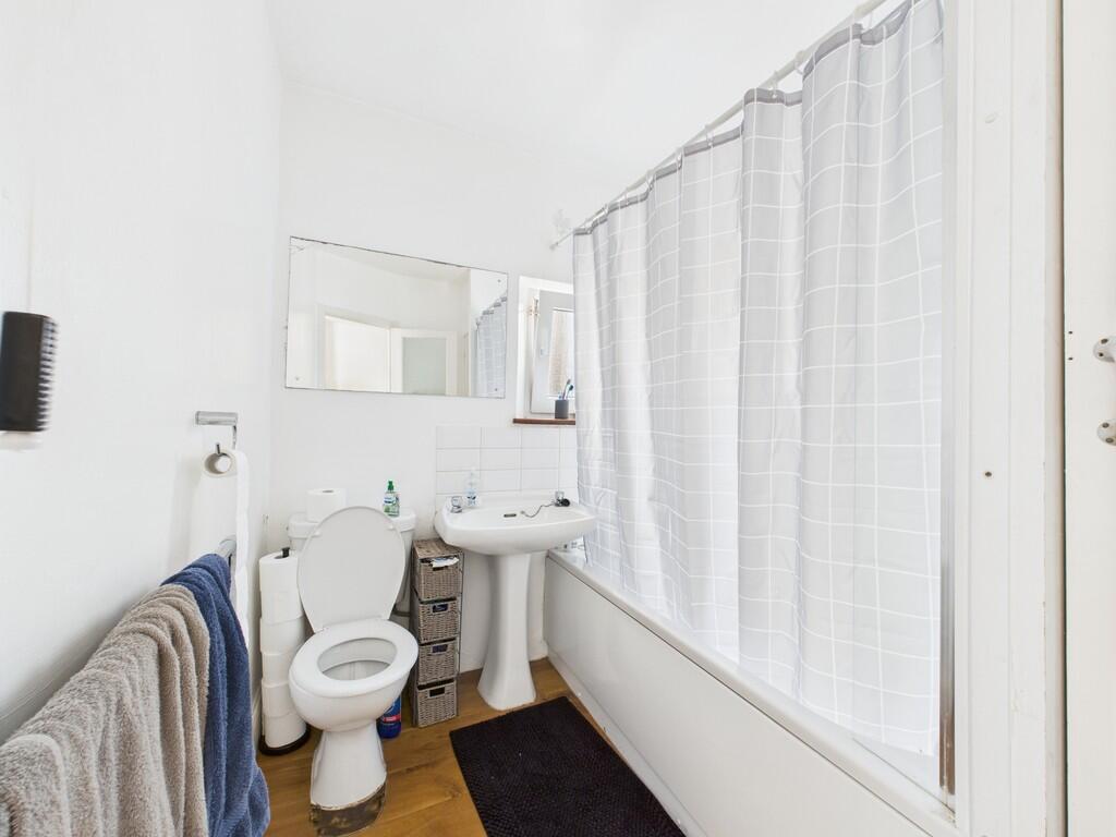 CAM03974G0-PR0160...