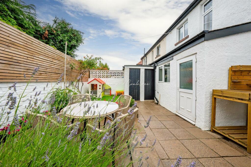 Porthamal Gardens, Rhiwbina, HernCrabtree (31).jpg