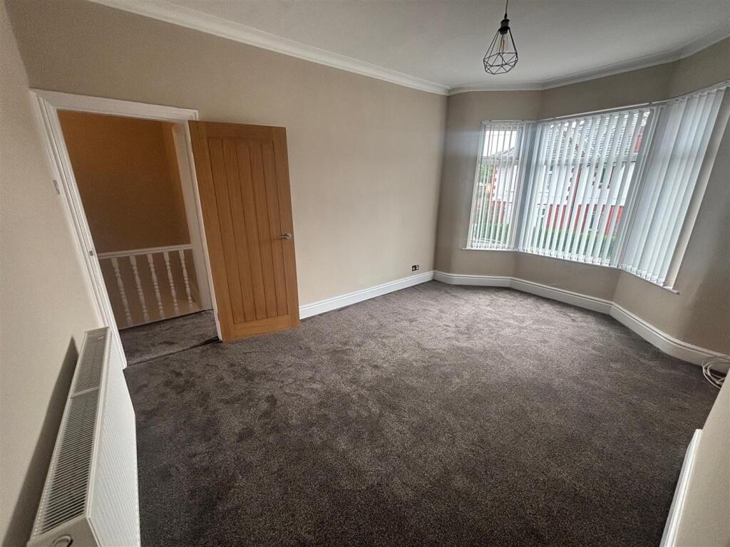 Front Bedroom (large)