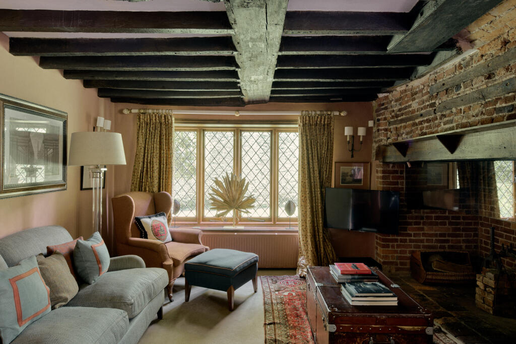 220538 - New Place Manor, Pulborough, RH20 49.jpg